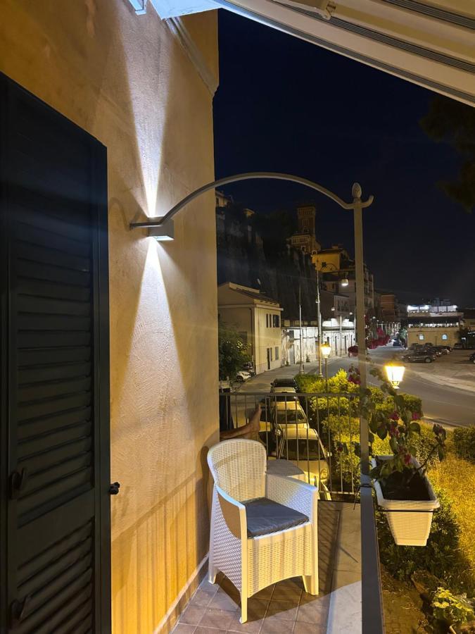 Sissi House Salerno Apartment Екстериор снимка